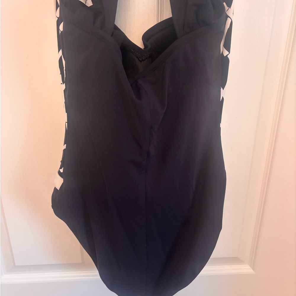 Blue Rod Beattie Navy & White Geometric One-Piece Swimsuit with Gold Accent - Picture 13 of 16